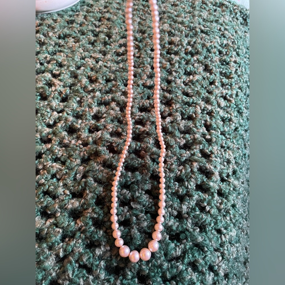 Elegant Pink Pearl Necklace
